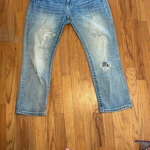 Miss Me Women’s Size 31 Cuffed Capri